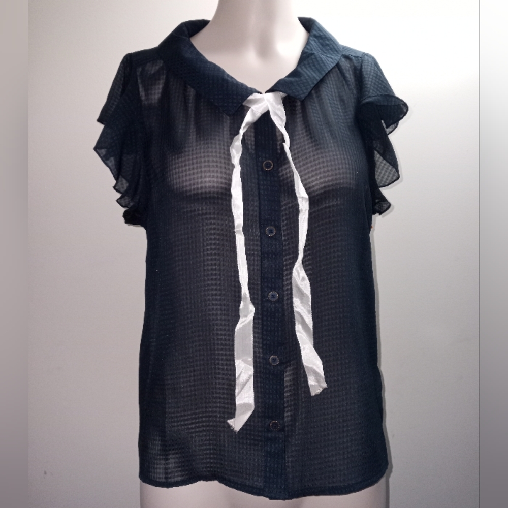 Forever 21 navy blue plaid shirt size small